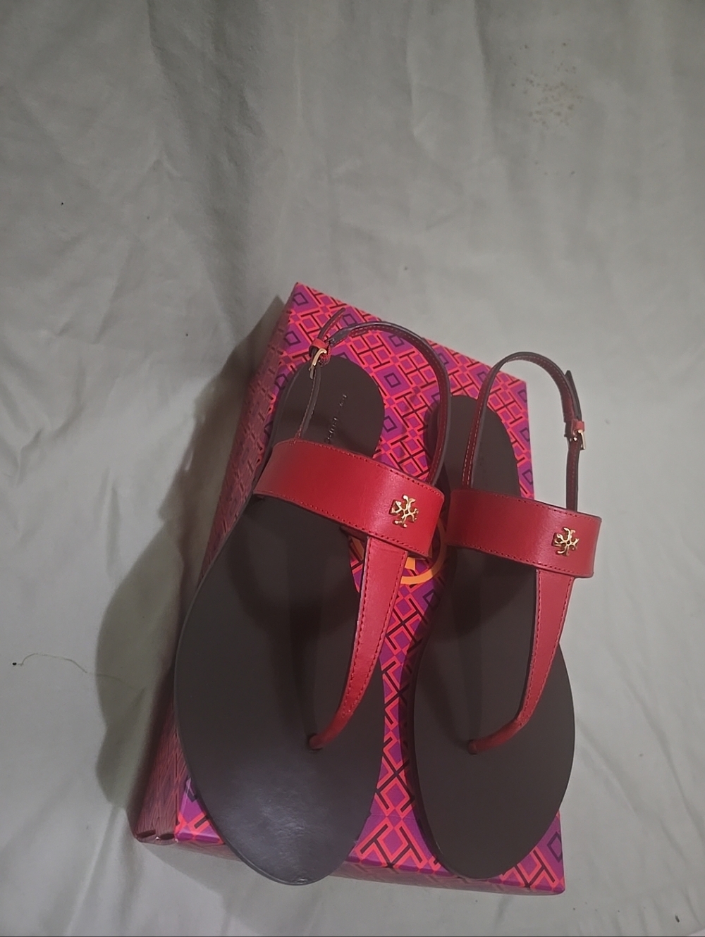 Tory Burch CAPRI THONG SANDAL in Tory Red  8